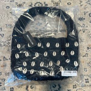 Brand new - Raffia Shell Detail Beach Handbag